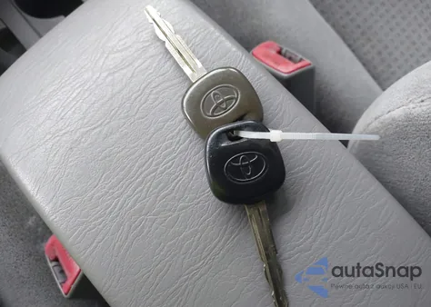 2006 Toyota Corolla Ce z USA, uszkodzony, nr VIN 2T1BR32E36C705723